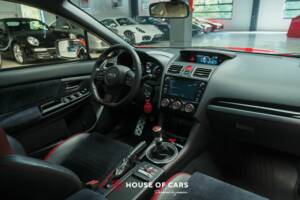 Image 17/25 of Subaru Impreza WRX STi (2017)