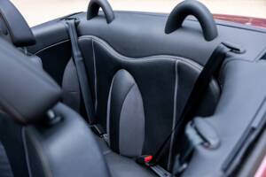 Image 23/29 of Nissan Micra C+C 1.6 (2006)