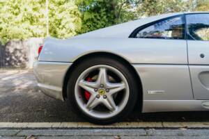 Bild 31/50 von Ferrari F 355 GTS (1998)