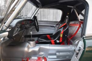 Image 18/29 of Austin-Healey 3000 Mk II (BT7) (1962)