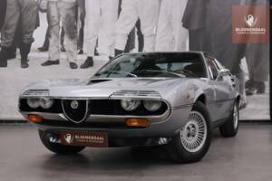 Image 2/56 of Alfa Romeo Montreal (1977)