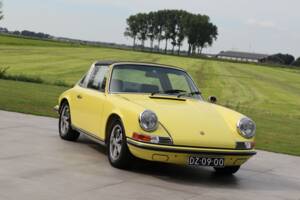 Image 18/50 of Porsche 911 2.2 T (1971)
