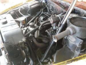 Image 28/40 of Austin FX 4 London Taxi (1970)