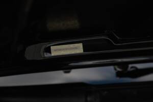 Image 35/108 de Porsche 911 Carrera 3.2 (1989)