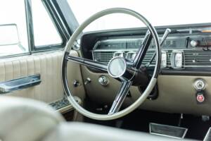 Bild 80/100 von Lincoln Continental Convertible (1965)