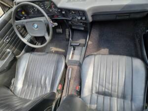 Image 2/8 of BMW 320 Baur TC (1978)