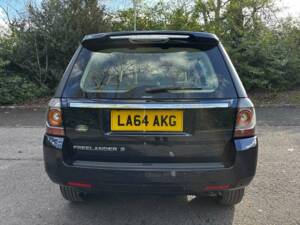 Image 11/50 of Land Rover Freelander TD4 (2015)