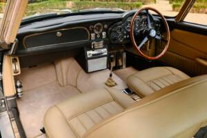Image 10/15 of Aston Martin DB 5 (1964)
