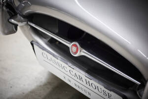 Image 16/99 of Jaguar E-Type 3.8 (1964)