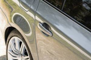 Bild 44/50 von BMW 550i (2006)