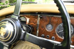 Immagine 50/50 di Jaguar XK 150 3.8 S DHC (1960)