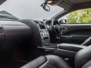 Bild 4/49 von Aston Martin V12 Vanquish S (2007)