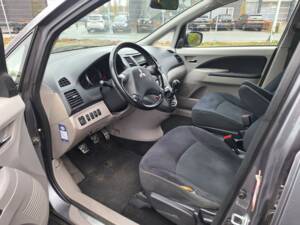 Imagen 3/16 de Mitsubishi Grandis 2.0 DI-D (2010)