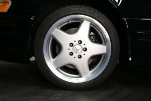 Image 28/30 of Mercedes-Benz SL 500 (2001)