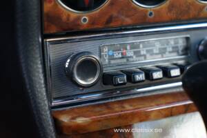 Image 13/17 of Mercedes-Benz 280 CE (1977)