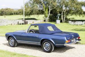 Image 12/44 de Mercedes-Benz 230 SL (1966)