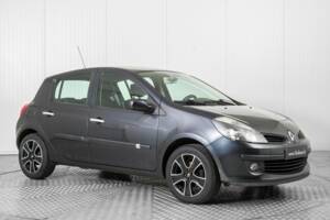 Imagen 5/15 de Renault Clio III 1.4 16V (2006)