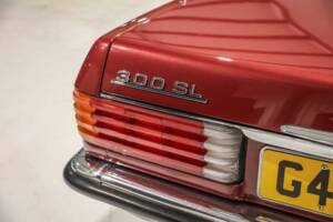 Image 26/35 of Mercedes-Benz 300 SL (1989)