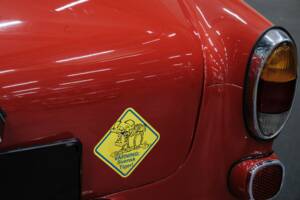 Image 32/41 of Volvo P 122 S (1966)