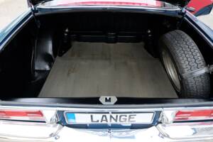 Image 68/76 de Mercedes-Benz 220 S b (1963)