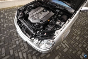 Image 26/84 of Mercedes-Benz E 55 AMG (2002)