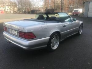 Image 6/8 de Mercedes-Benz SL 70 AMG (1997)