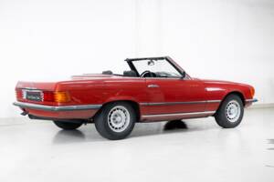 Image 6/38 of Mercedes-Benz 350 SL (1973)