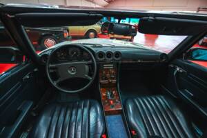 Afbeelding 12/14 van Mercedes-Benz 420 SL (1987)