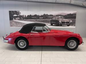 Image 2/15 de Jaguar XK 150 SE DHC (1958)