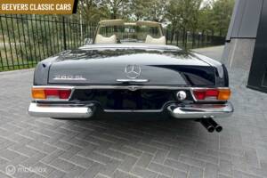 Image 2/11 of Mercedes-Benz 280 SL (1971)