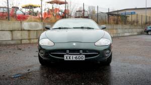 Immagine 11/38 di Jaguar XK8 4.0 (1996)