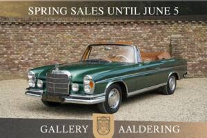 Image 1/50 of Mercedes-Benz 220 SE b (1964)