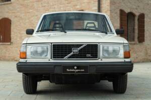 Bild 3/50 von Volvo 244 GL D (1982)