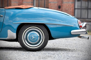Image 23/58 de Mercedes-Benz 190 SL (1962)