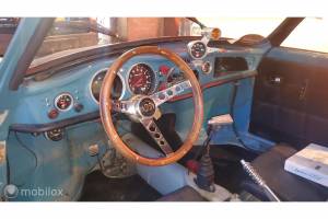 Image 16/42 of Volkswagen Karmann Ghia 1600 (1974)