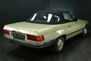 Imagen 41/50 de Mercedes-Benz 380 SL (1984)