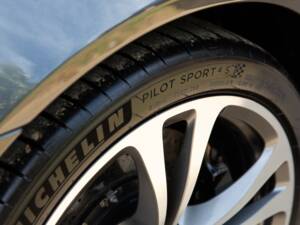 Bild 31/79 von Aston Martin V12 Vantage (2011)