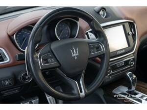 Image 6/31 of Maserati Ghibli S Q4 (2014)