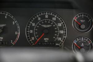 Image 33/34 of Aston Martin DB 7 (1999)