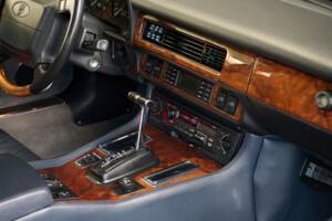 Image 45/50 of Jaguar XJS 5.3 V12 (1993)