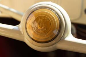 Image 45/50 of Renault 4 CV Décapotable (1957)