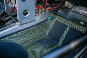 Afbeelding 31/50 van Lancia Delta HF Integrale Evoluzione I "Martini 5" (1989)