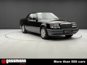Imagen 4/15 de Mercedes-Benz E 320 (1995)