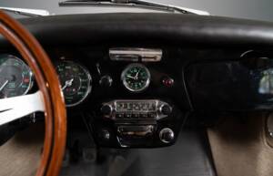 Image 23/34 of Porsche 356 C 1600 SC (1964)