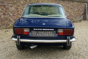 Immagine 6/50 di Alfa Romeo 2000 GTV (1974)