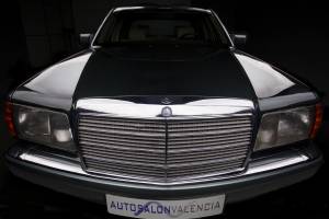 Immagine 23/29 di Mercedes-Benz 420 SE (1989)