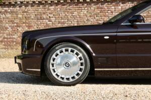 Image 26/50 de Bentley Azure (2008)