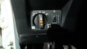 Bild 12/32 von Mercedes-Benz 190 E 1.8 (1991)