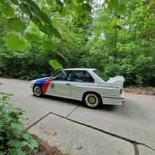 Image 8/70 of BMW M3 (1990)