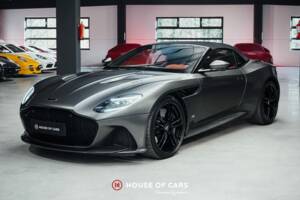 Image 2/25 of Aston Martin DBS Superleggera Volante (2020)
